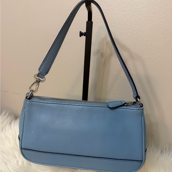 Vintage COACH Hampton Light Blue
Leather Demi Shoulder Purse Y2K 7785 - Picture 2 of 8